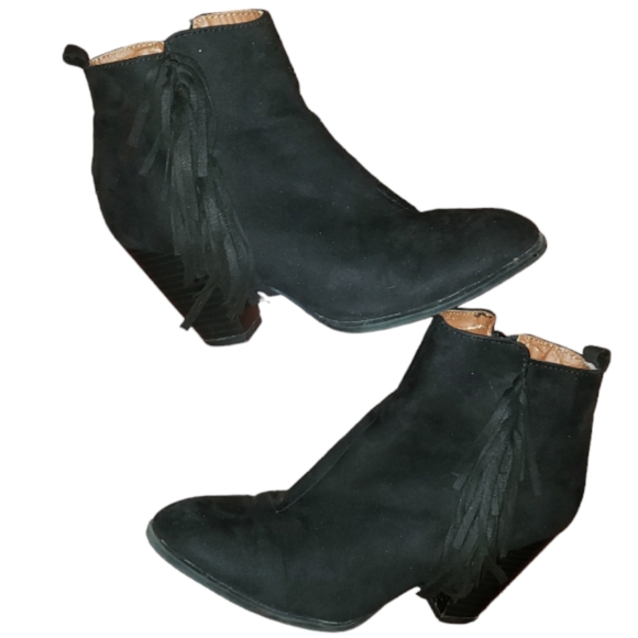 Qupid Tiber-60 Side Fringe Tassels Faux Suede Instep Zip Black Ankle Booties 7 - Picture 16 of 16